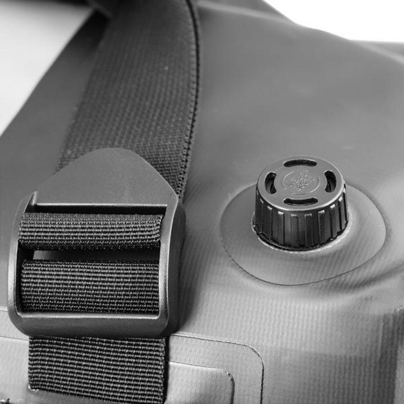 NELSON-RIGG Tailbag SE-4040 Hurricane Black/Grey 40L
