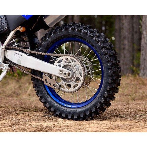 Enduro-specific wheels and tyres